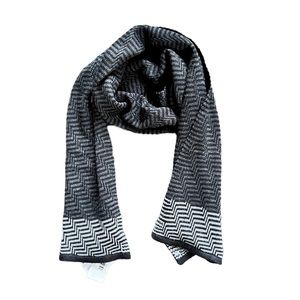 NWT FRAAS Witt’s End Wool Acrylic Herringbone Knitted Elegant Winter Warm Scarf